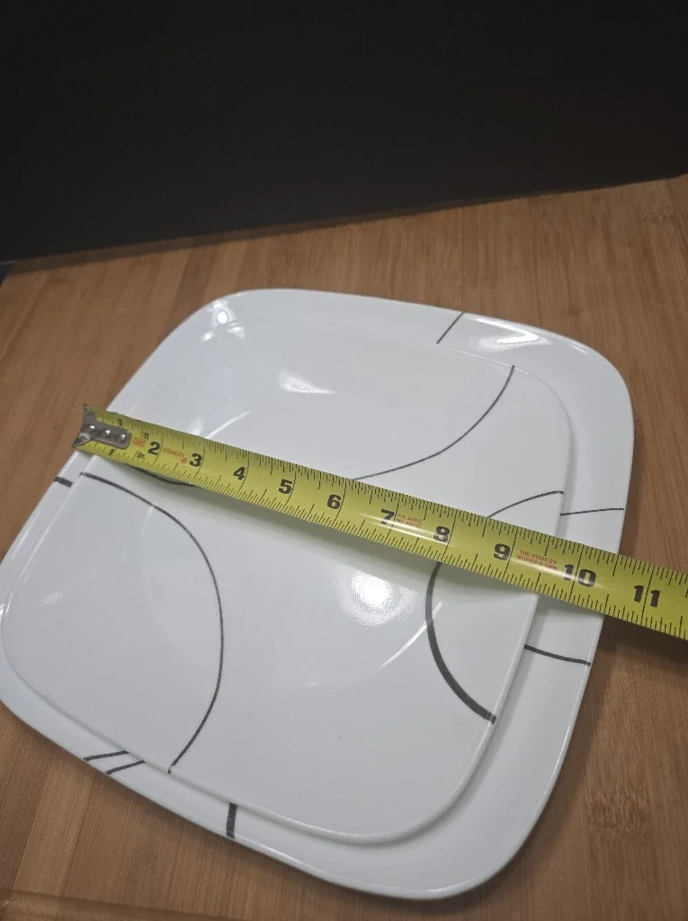 Corelle simple lines